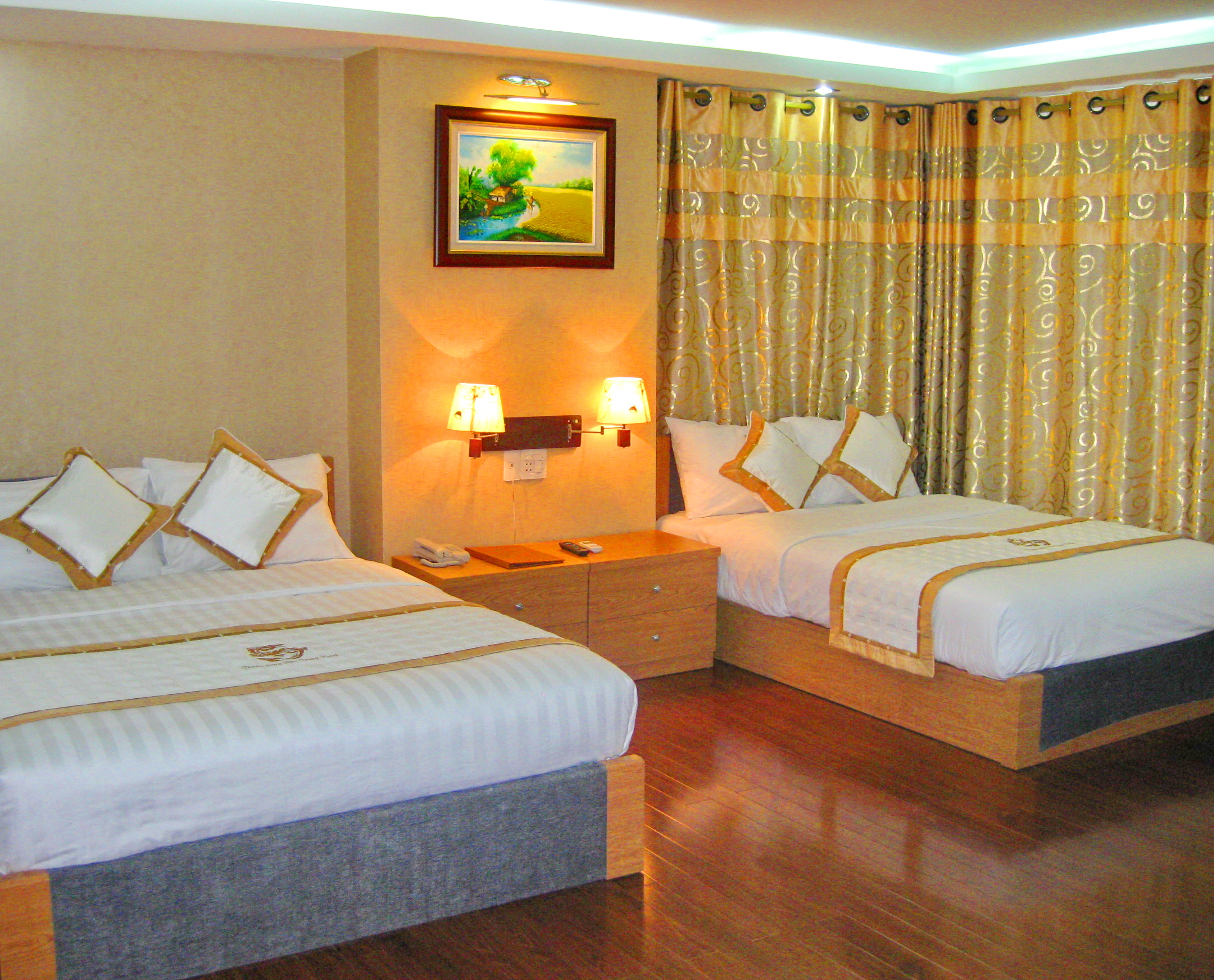 Phòng Family City View - Khách sạn Thăng Long